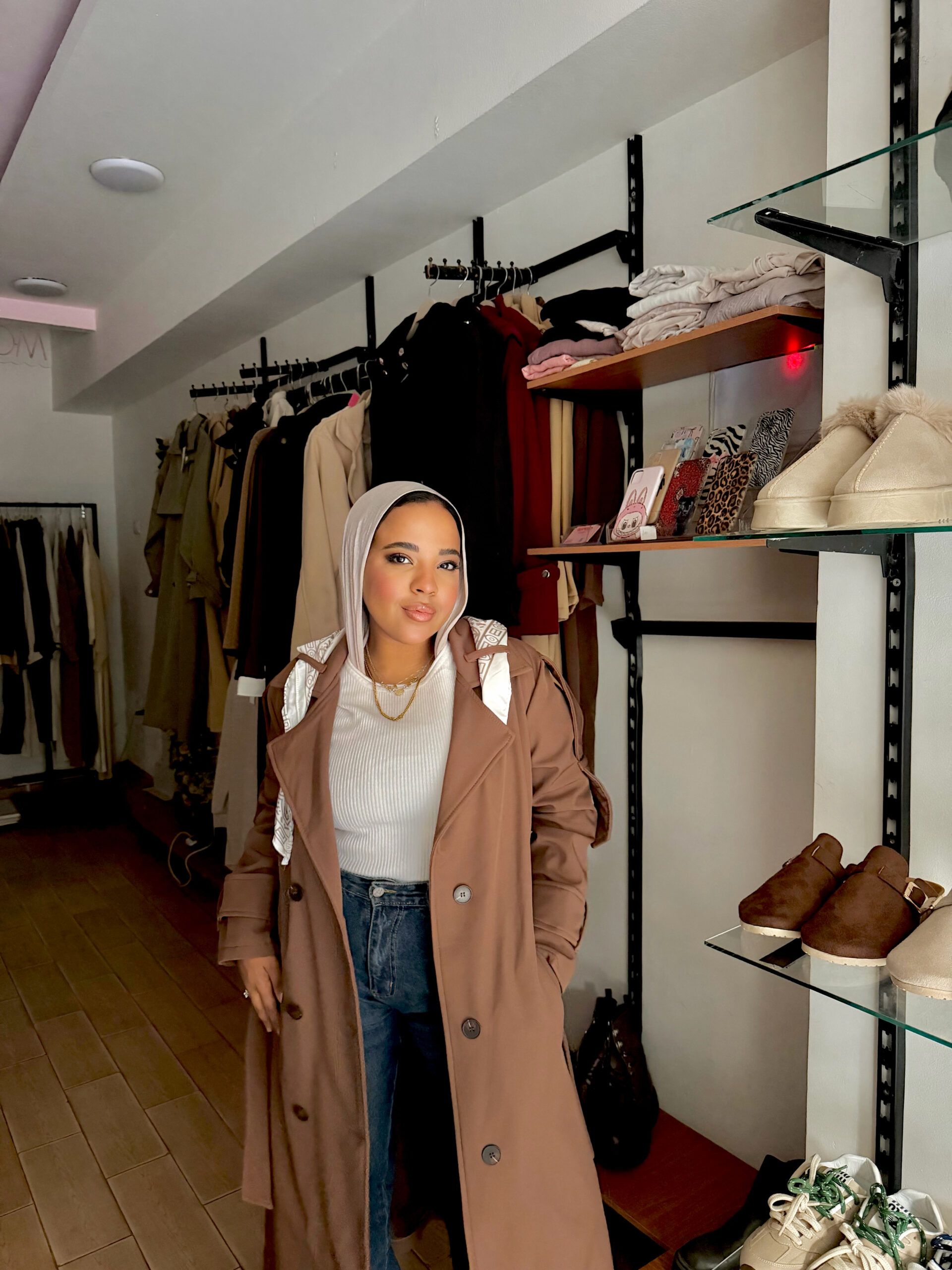 Gabardine coat with scarf